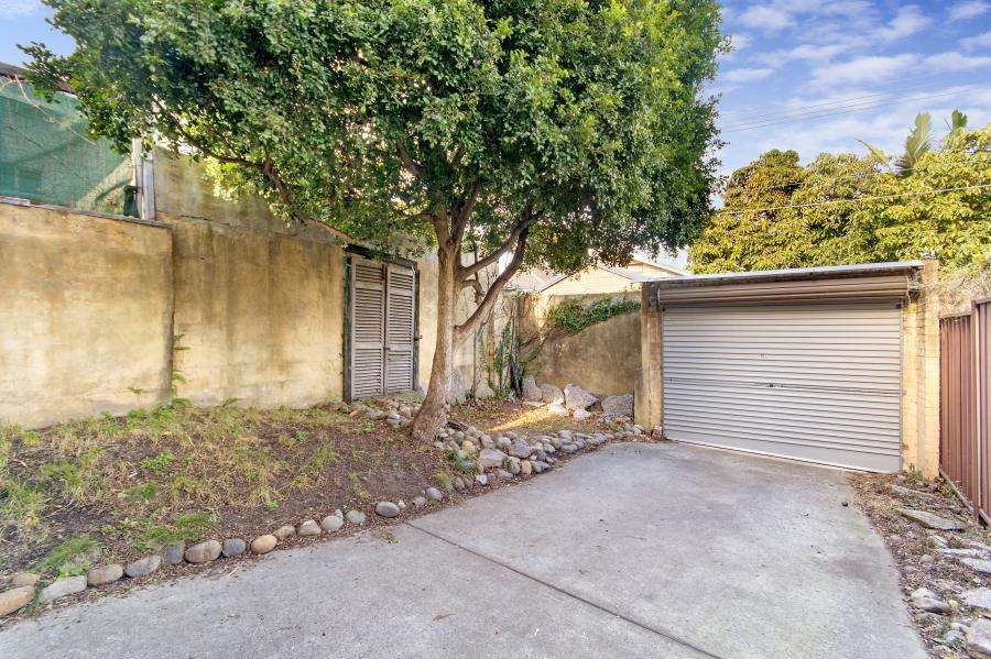 78 Cavendish Street, Stanmore Sold by Raine & Horne Newtown - image 1