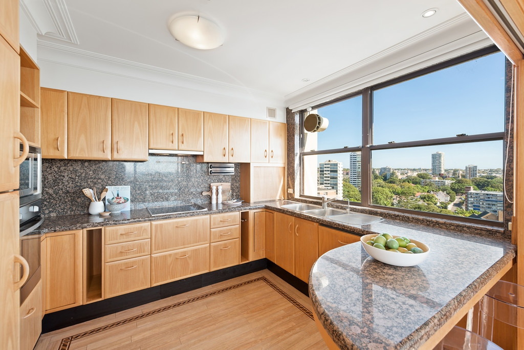 25/60 Darling Point Road, Darling Point Sold by Raine & Horne Newtown - image 1