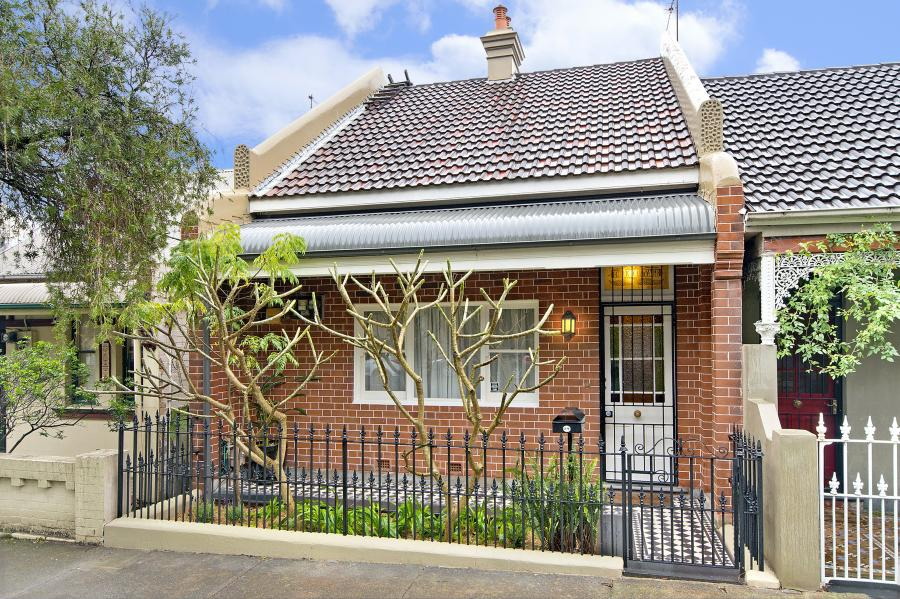 24 Rowley Street, Camperdown Sold by Raine & Horne Newtown - image 1