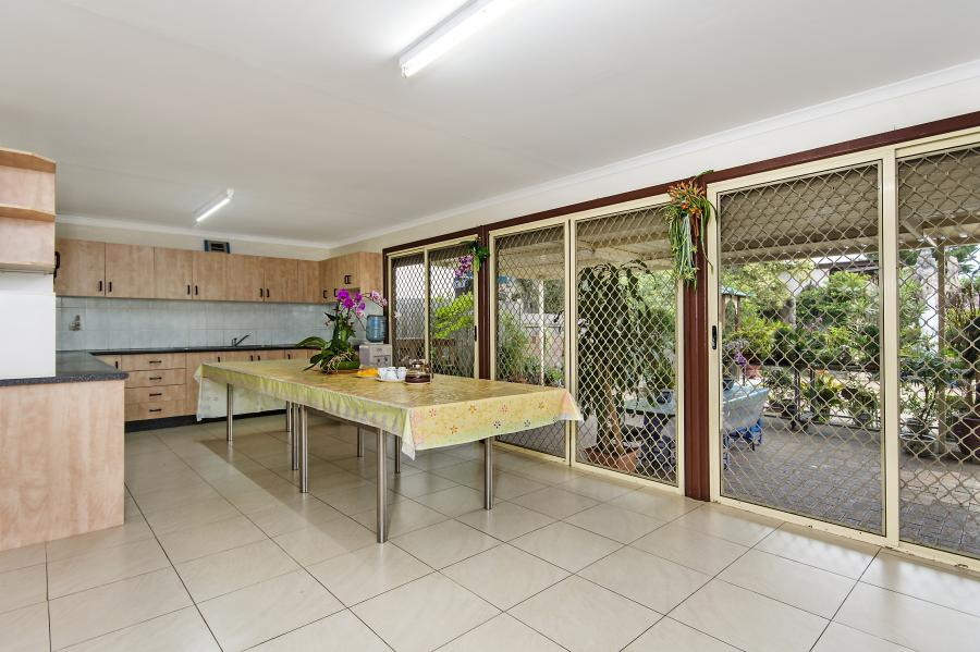 210 Livingstone Road, Marrickville Sold by Raine & Horne Newtown - image 1