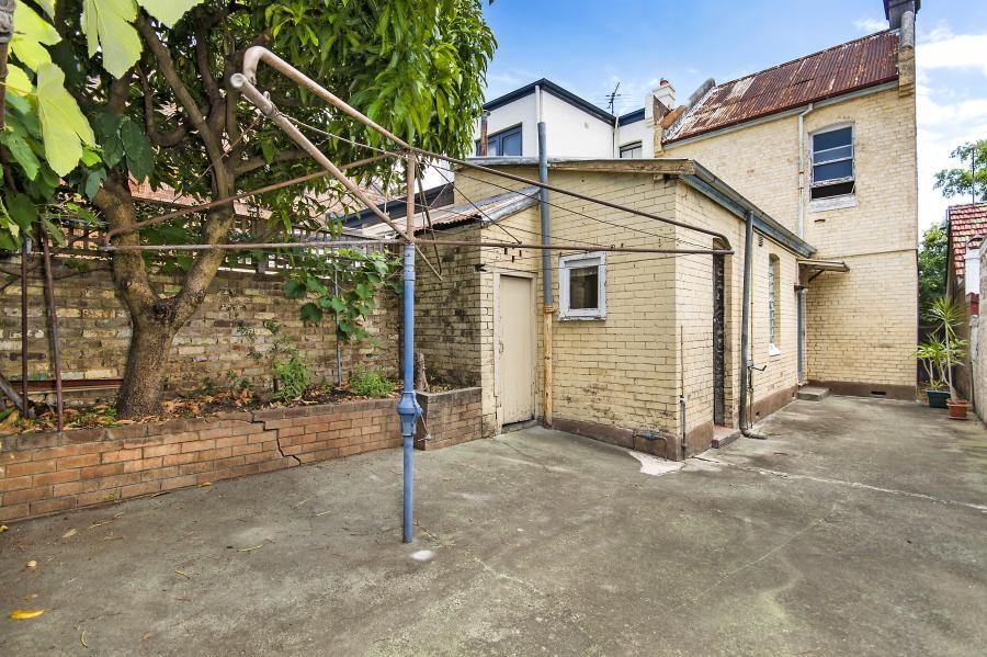 34 Northwood Street, Camperdown Sold by Raine & Horne Newtown - image 1