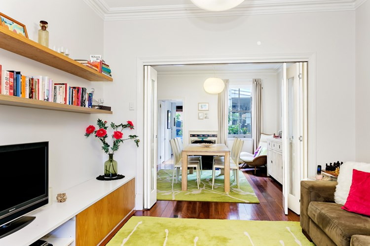 10 Sydney Street, Erskineville Sold by Raine & Horne Newtown - image 1