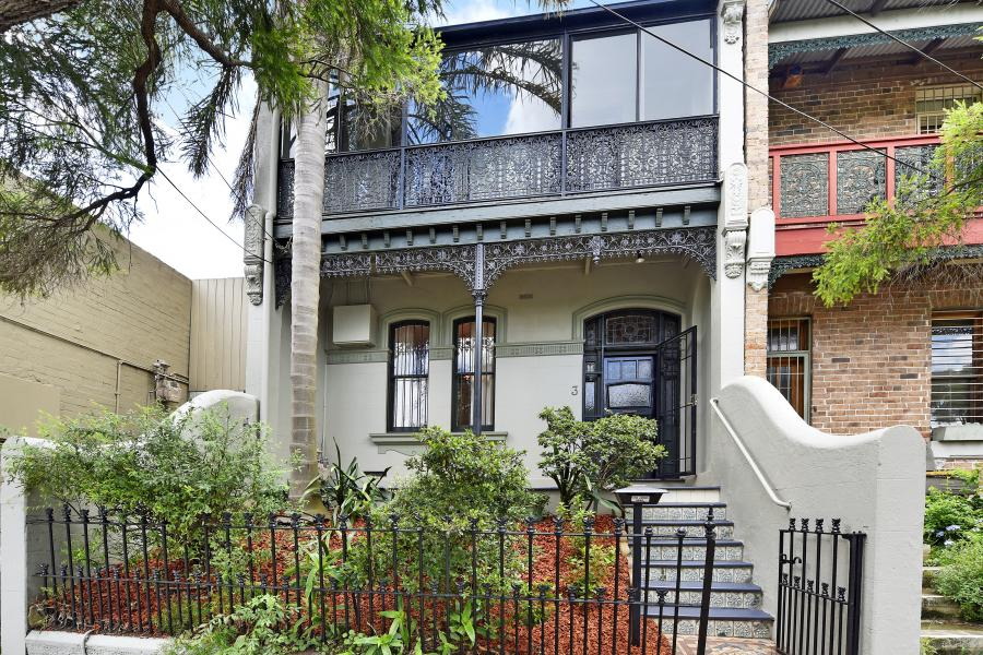 3 Silver Street, St Peters Sold by Raine & Horne Newtown - image 1