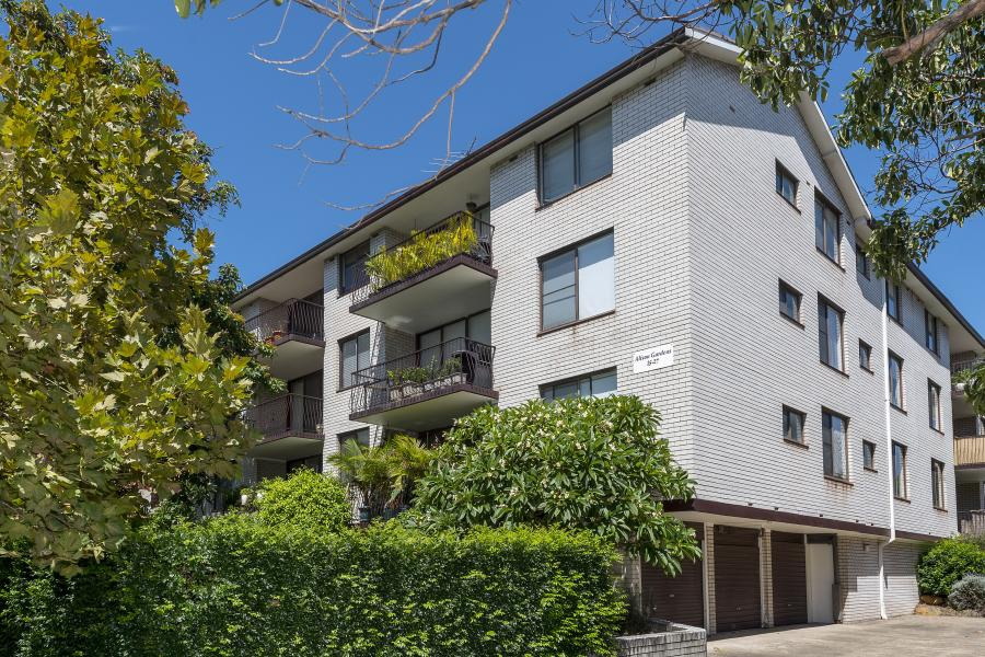 2/25-27 Alison Road, Kensington Sold by Raine & Horne Newtown - image 1