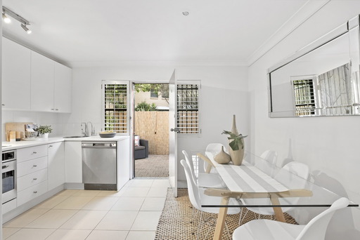 14/31A Devine Street, Erskineville Sold by Raine & Horne Newtown