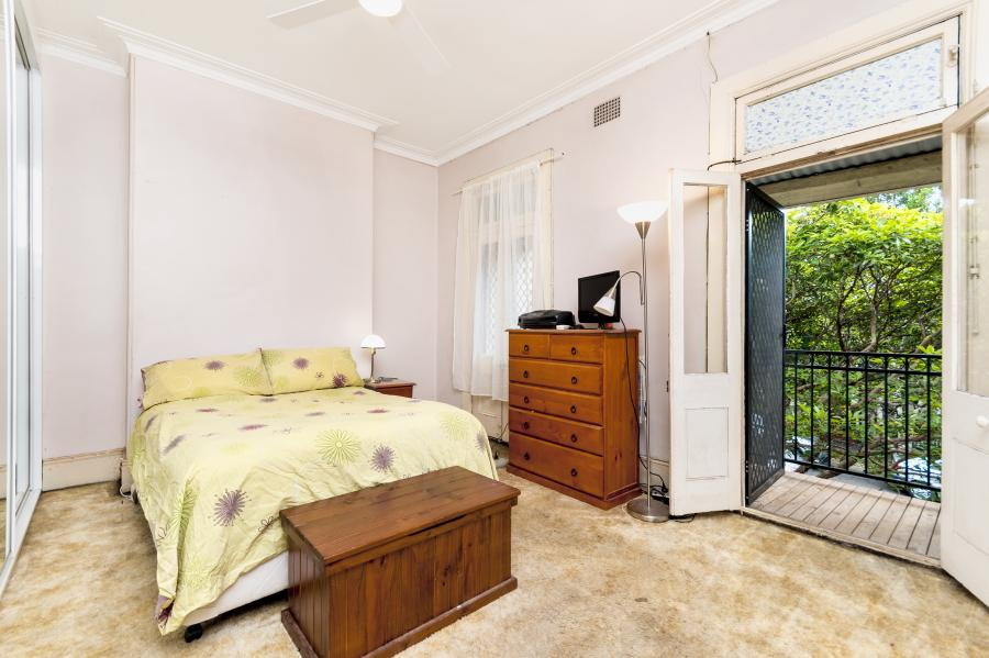 29 Myrtle Street, Chippendale Sold by Raine & Horne Newtown - image 1