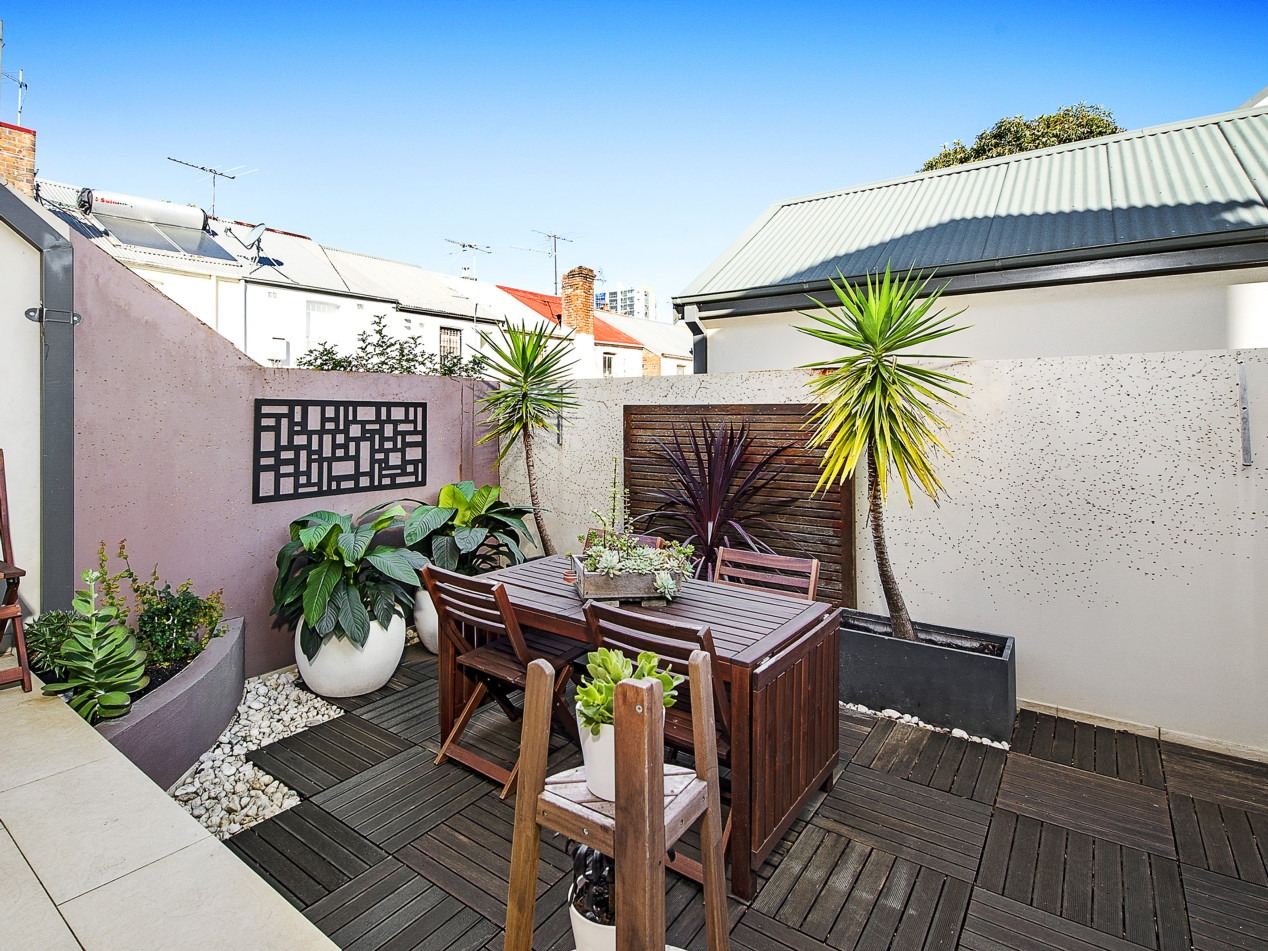 6/15-23A Knight Street, Erskineville Sold by Raine & Horne Newtown - image 1