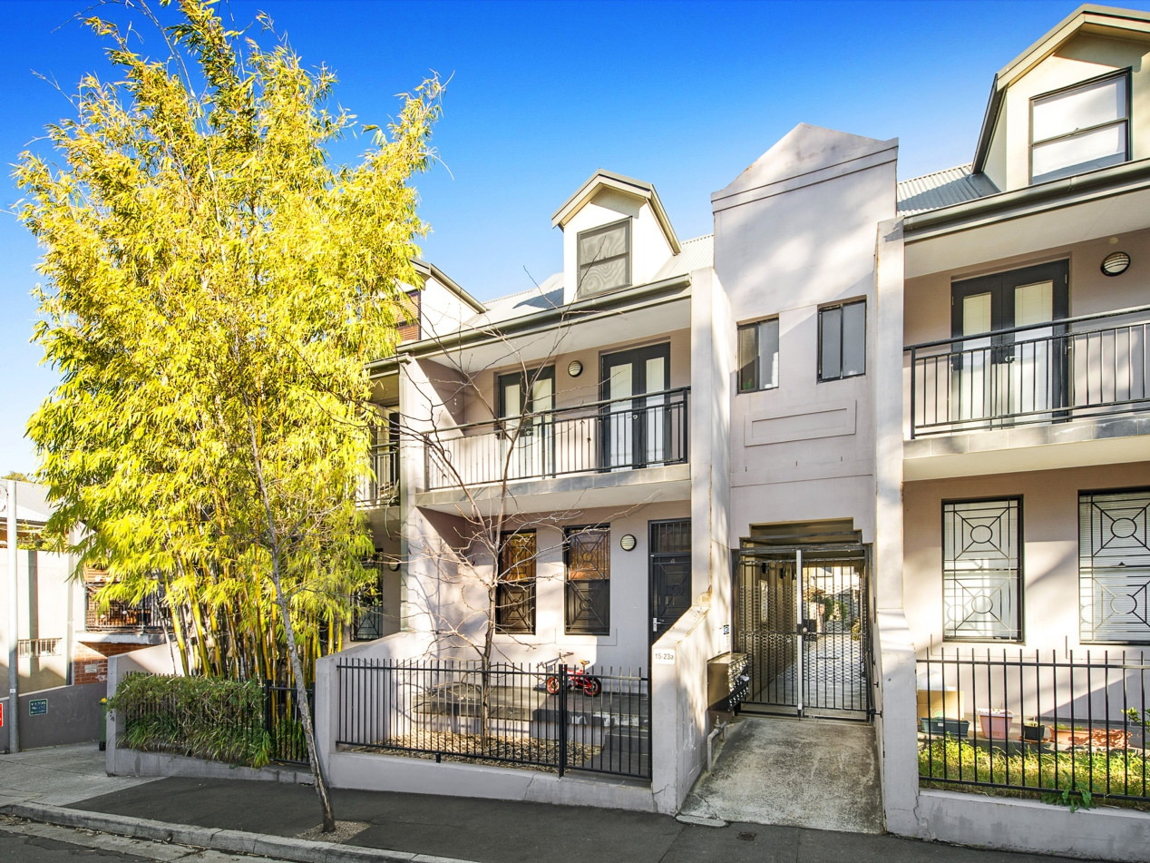 6/15-23A Knight Street, Erskineville Sold by Raine & Horne Newtown - image 1