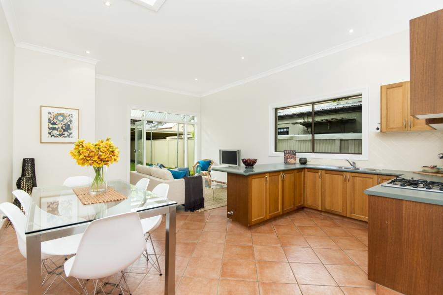 18 Kingston Road, Camperdown Sold by Raine & Horne Newtown - image 1