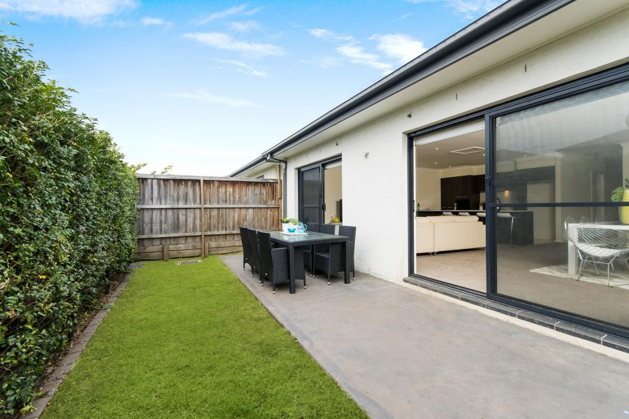 108 Mountview Avenue, Narwee Sold by Raine & Horne Newtown - image 1