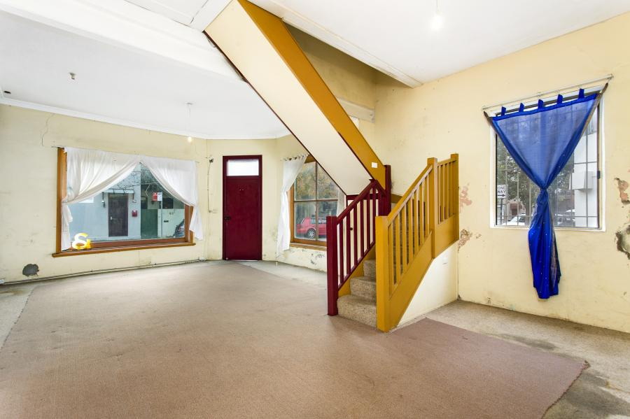 31 Macdonald Street, Erskineville Sold by Raine & Horne Newtown - image 1