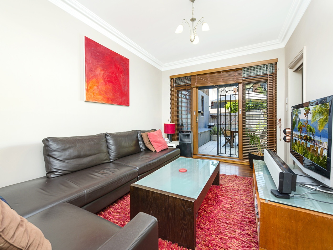 82 Gerard Street, Alexandria Sold by Raine & Horne Newtown - image 1