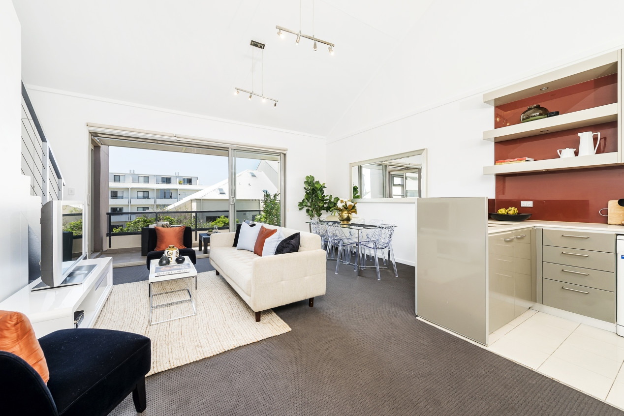 6/20 Eve Street, Erskineville Sold by Raine & Horne Newtown - image 1