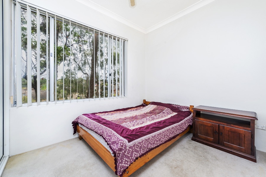 6/22 French Street, Kogarah Sold by Raine & Horne Newtown - image 1