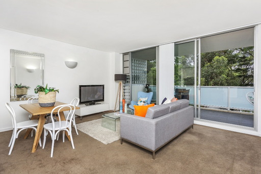 B38/21 Coulson Street, Erskineville Sold by Raine & Horne Newtown