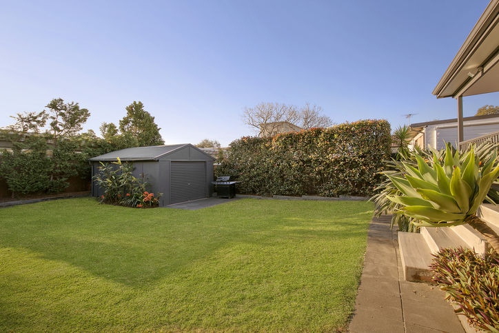 5 Kurnell Street, Botany Sold by Raine & Horne Newtown - image 1