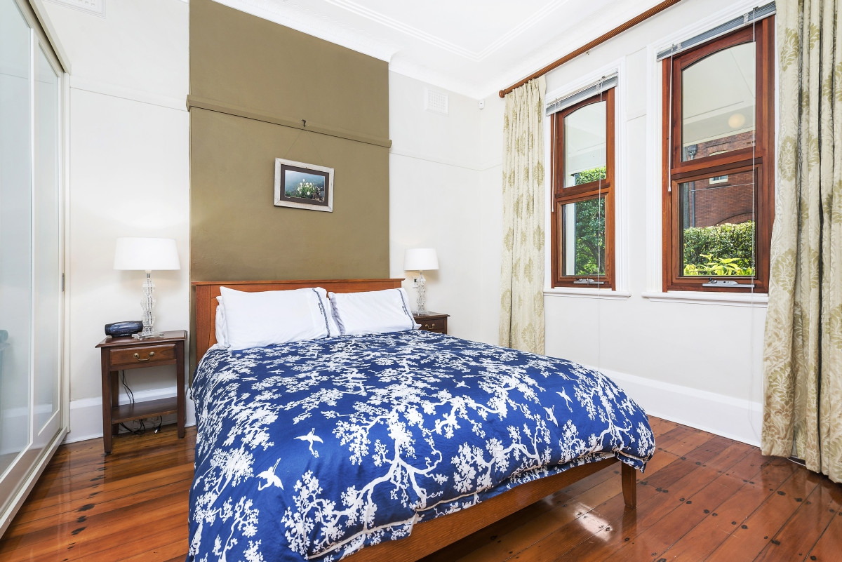 34 Crystal Street, Petersham Sold by Raine & Horne Newtown - image 1