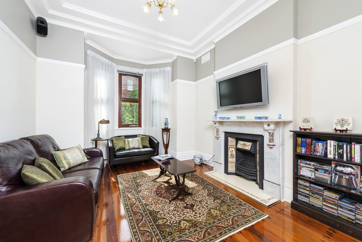 34 Crystal Street, Petersham Sold by Raine & Horne Newtown - image 1