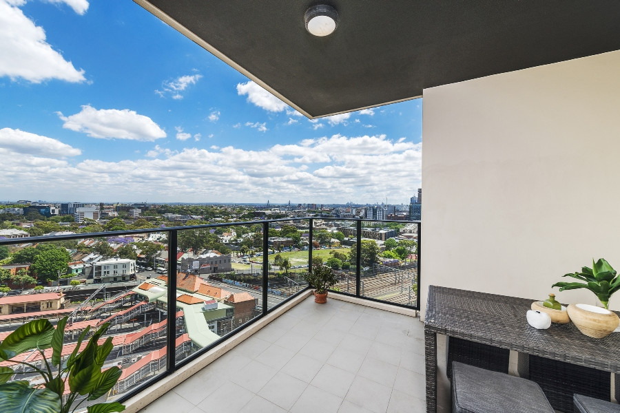 1102/157 Redfern Street, Redfern Sold by Raine & Horne Newtown - image 1