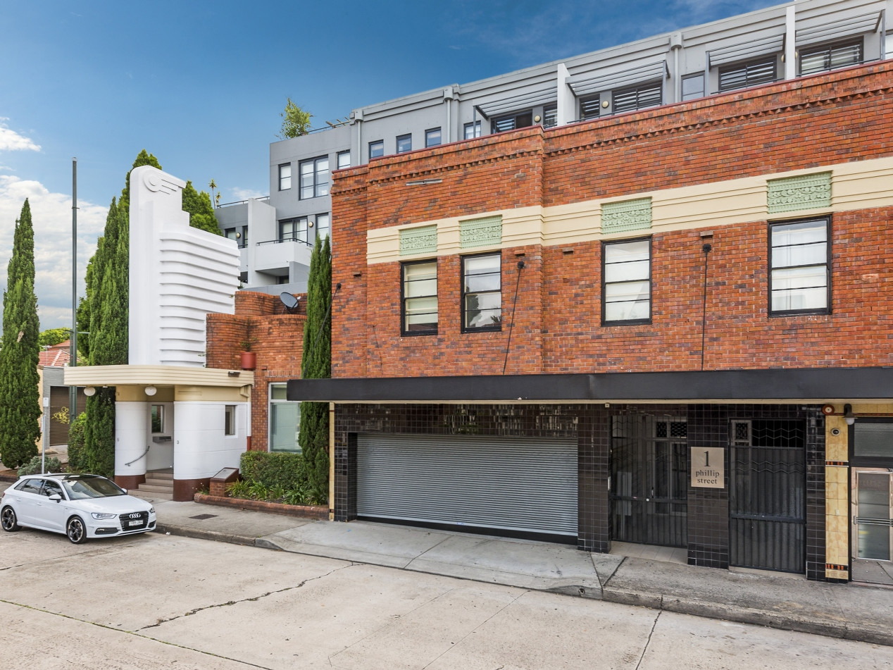 424/1 Phillip Street, Petersham Sold by Raine & Horne Newtown - image 1