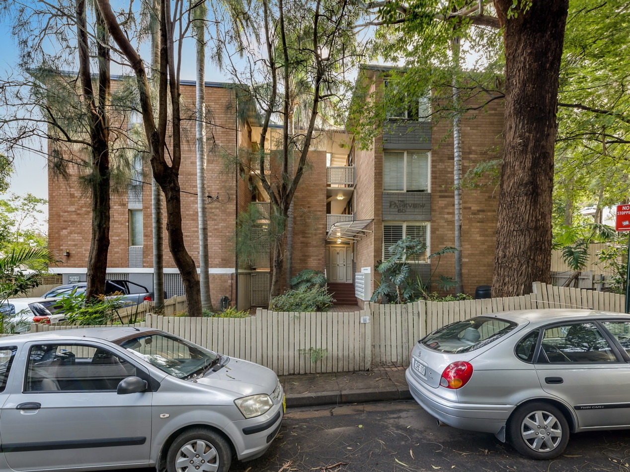 10/60 Brocks Lane, Newtown Sold by Raine & Horne Newtown - image 1