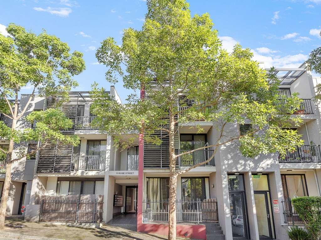 16/11-21 Rose Street, Chippendale Sold by Raine & Horne Newtown - image 1