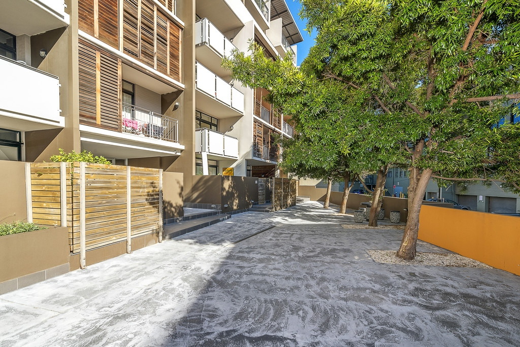 50/3-13 Erskineville Road, Newtown Sold by Raine & Horne Newtown - image 1