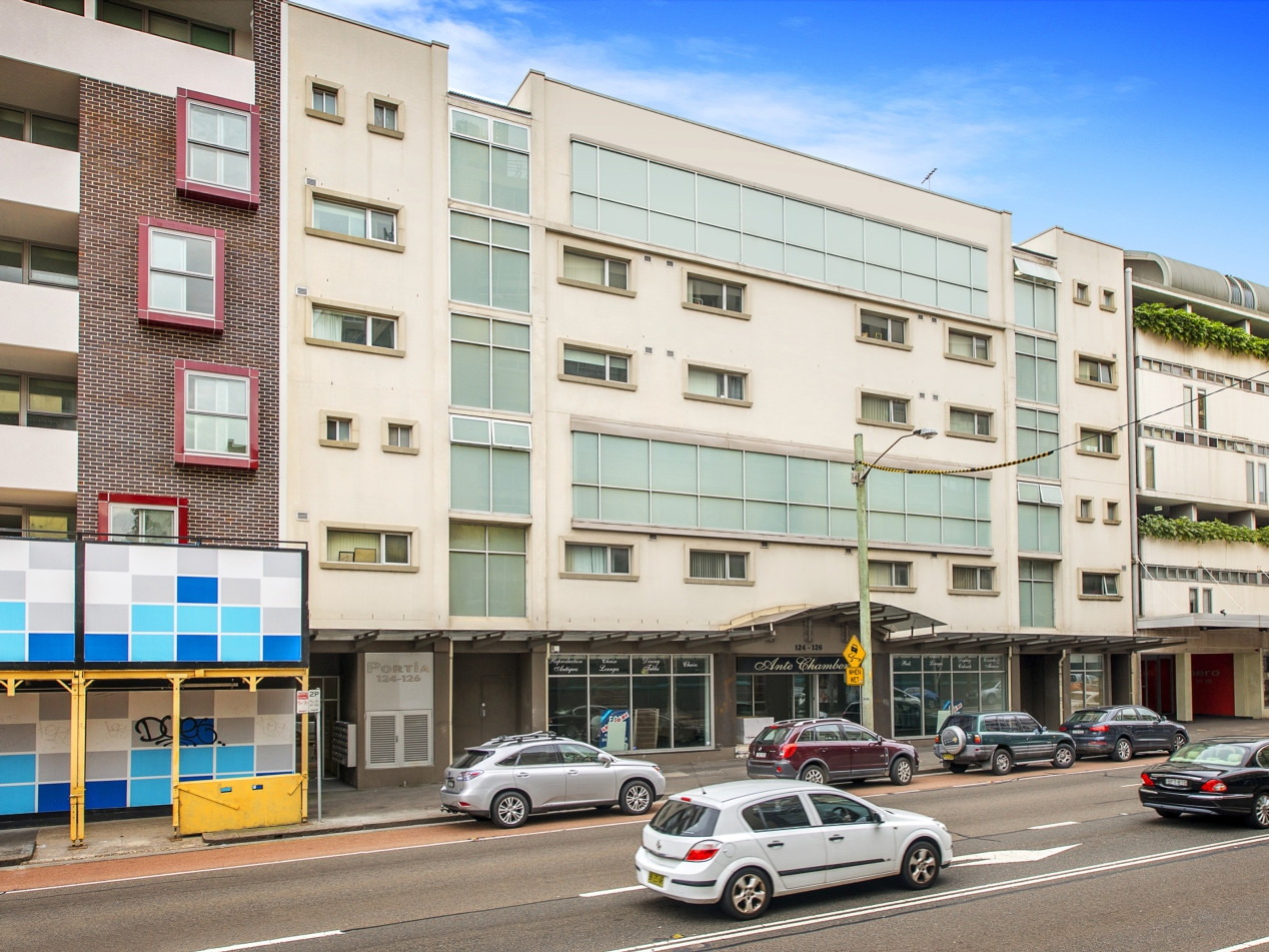 22/124-126 Parramatta Road, Camperdown Sold by Raine & Horne Newtown - image 1