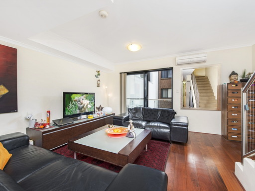 22/124-126 Parramatta Road, Camperdown Sold by Raine & Horne Newtown