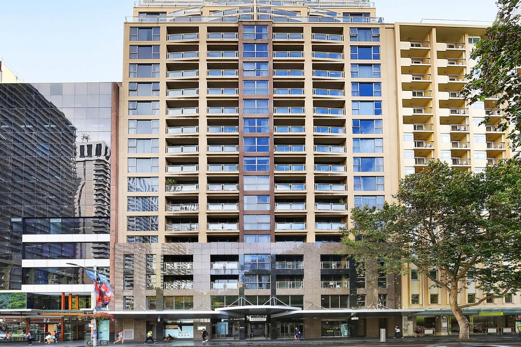 1404/281 Elizabeth Street, Sydney Sold by Raine & Horne Newtown - image 1