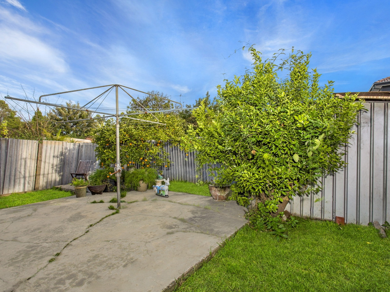 32 Smith Street, Tempe Sold by Raine & Horne Newtown - image 1