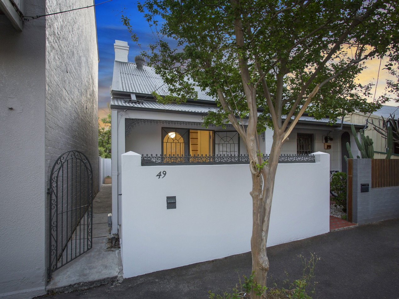 49 Pearl Street, Newtown Sold by Raine & Horne Newtown - image 1