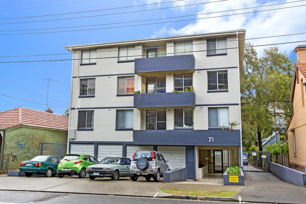 5/71-73 Alice Street, Newtown Sold by Raine & Horne Newtown - image 1