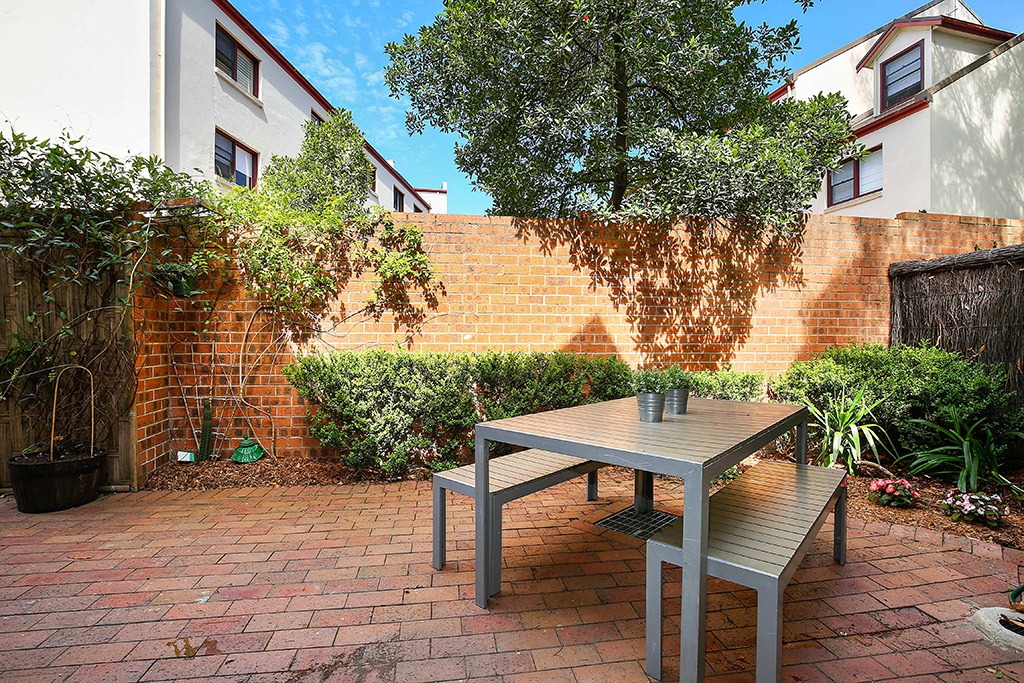 40A Copeland Street, Alexandria Sold by Raine & Horne Newtown - image 1