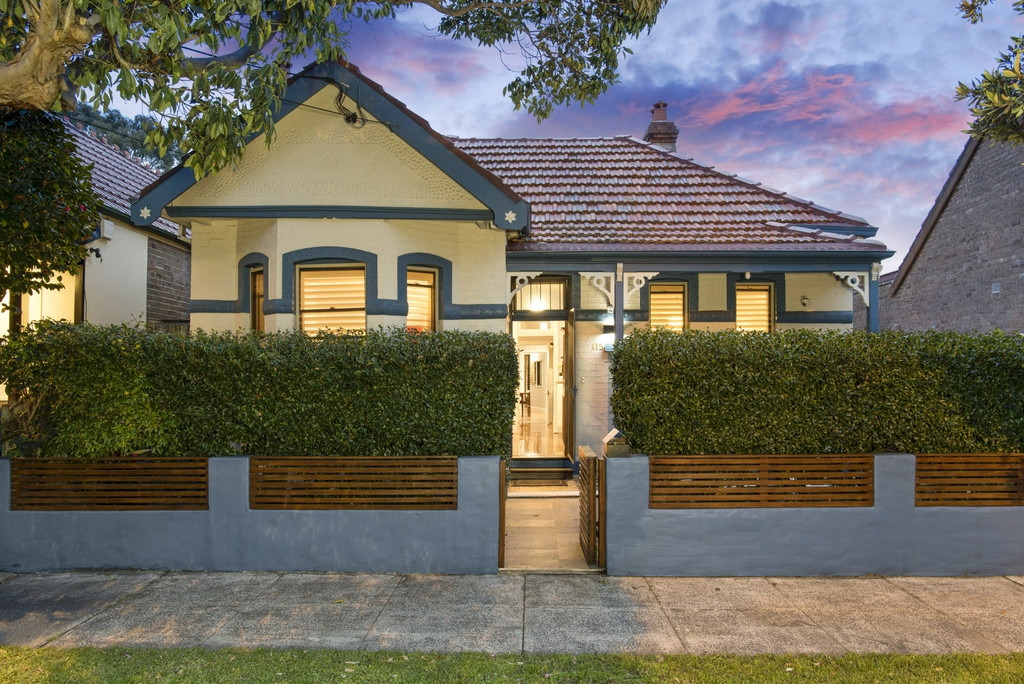 115 Cardigan Street, Stanmore Sold by Raine & Horne Newtown - image 1