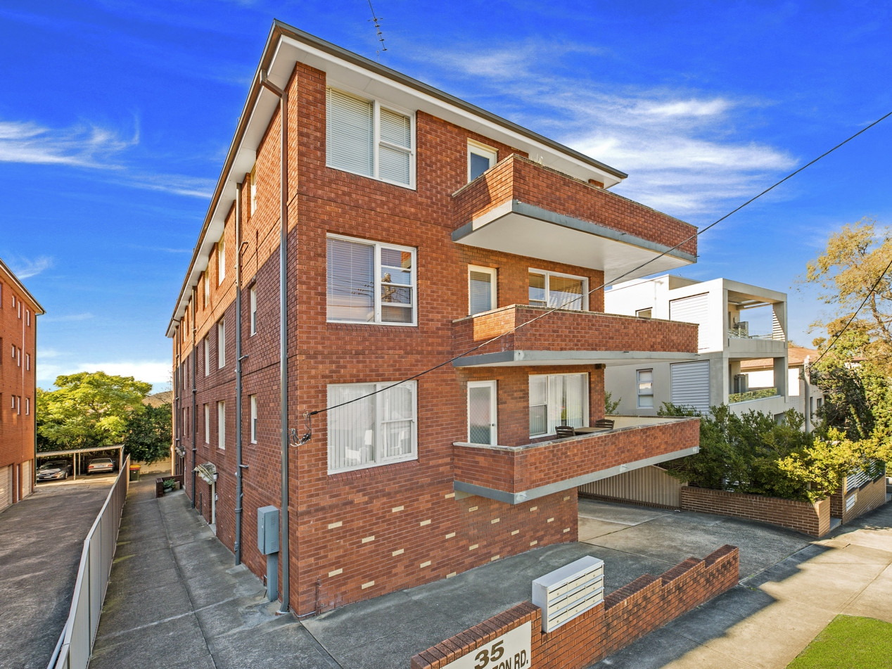 3/35 Kensington Road, Kensington Sold by Raine & Horne Newtown - image 1