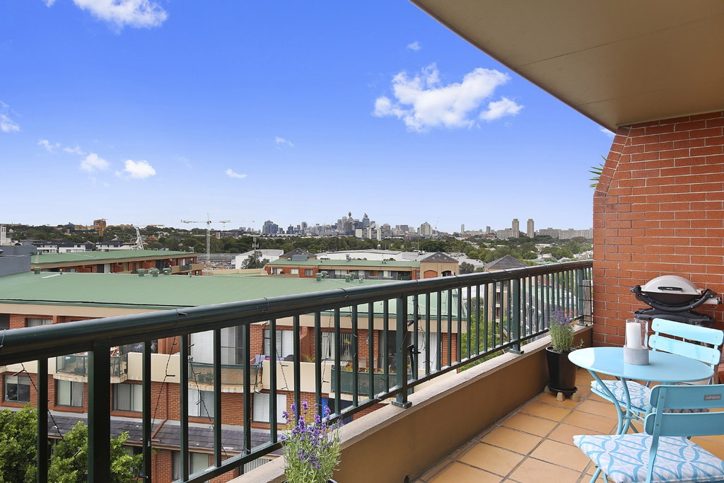 3901/177-219 Mitchell Road, Erskineville Sold by Raine & Horne Newtown - image 1