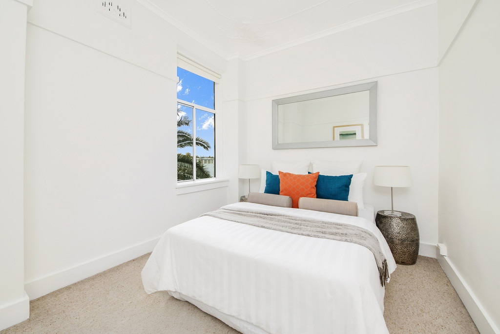 5/5 Wylde Street, Potts Point Sold by Raine & Horne Newtown - image 1