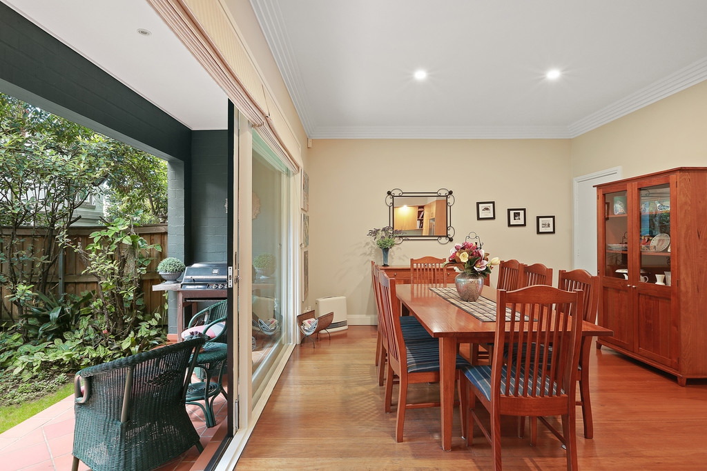 21 Arundel Street, Glebe Sold by Raine & Horne Newtown - image 1