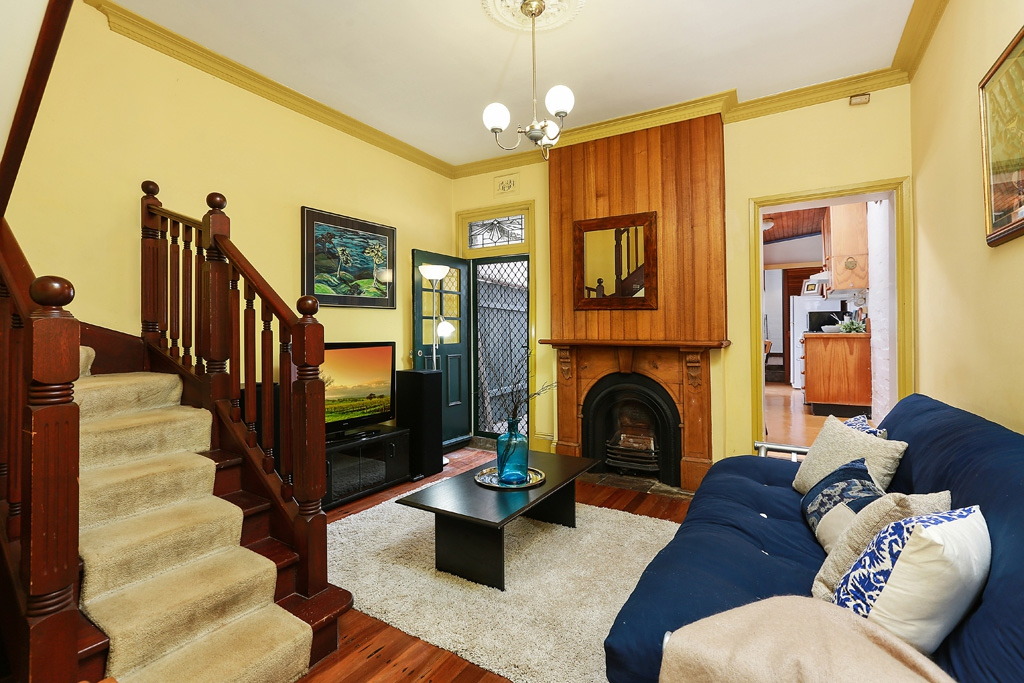 49 Campbell Street, Newtown Sold by Raine & Horne Newtown - image 1