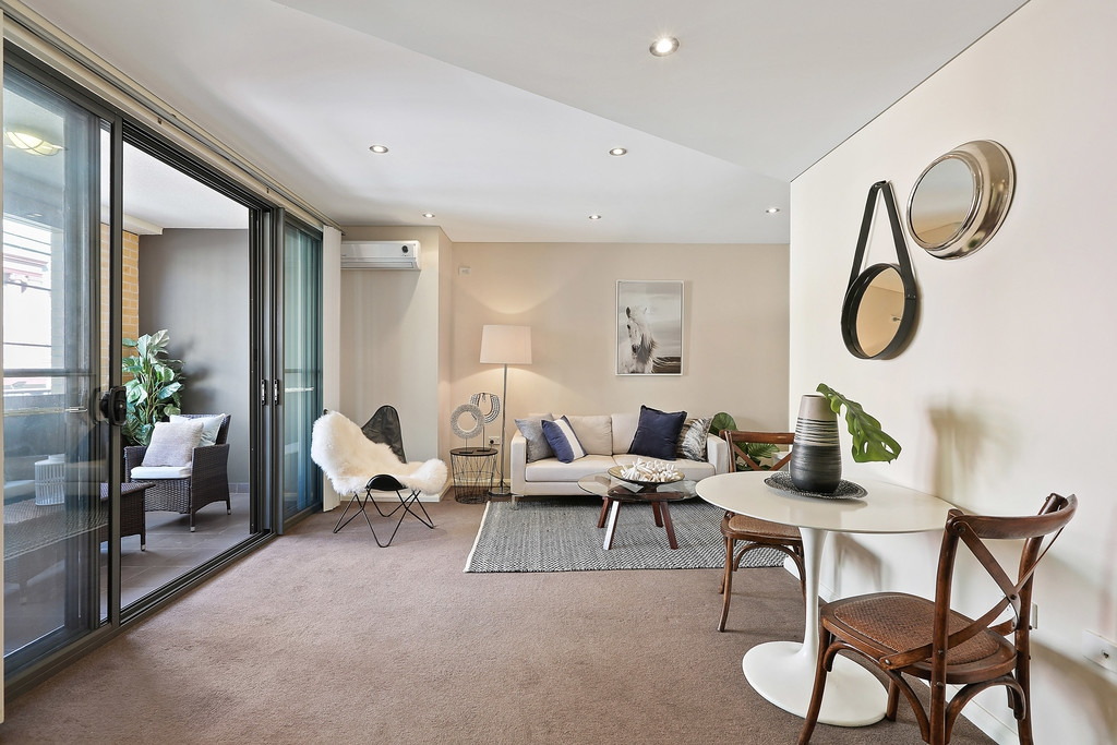 7/617-623 King Street, Newtown Sold by Raine & Horne Newtown - image 1