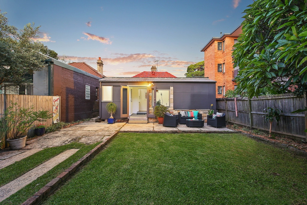 101 Cardigan Street, Stanmore Sold by Raine & Horne Newtown - image 1