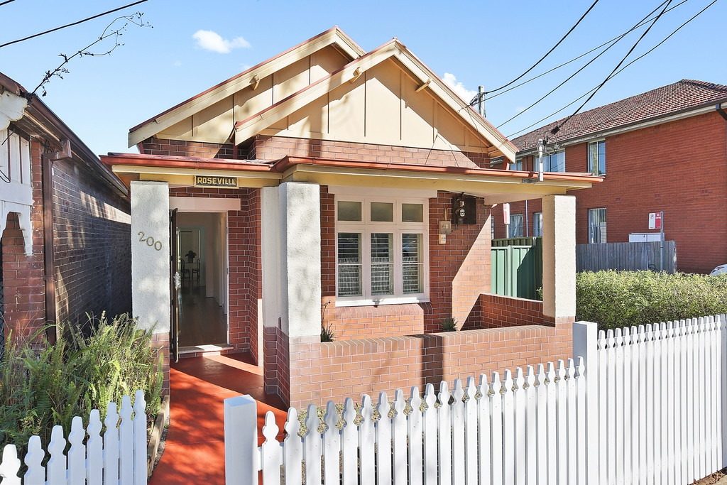 200 Addison Road, Marrickville Sold by Raine & Horne Newtown - image 1