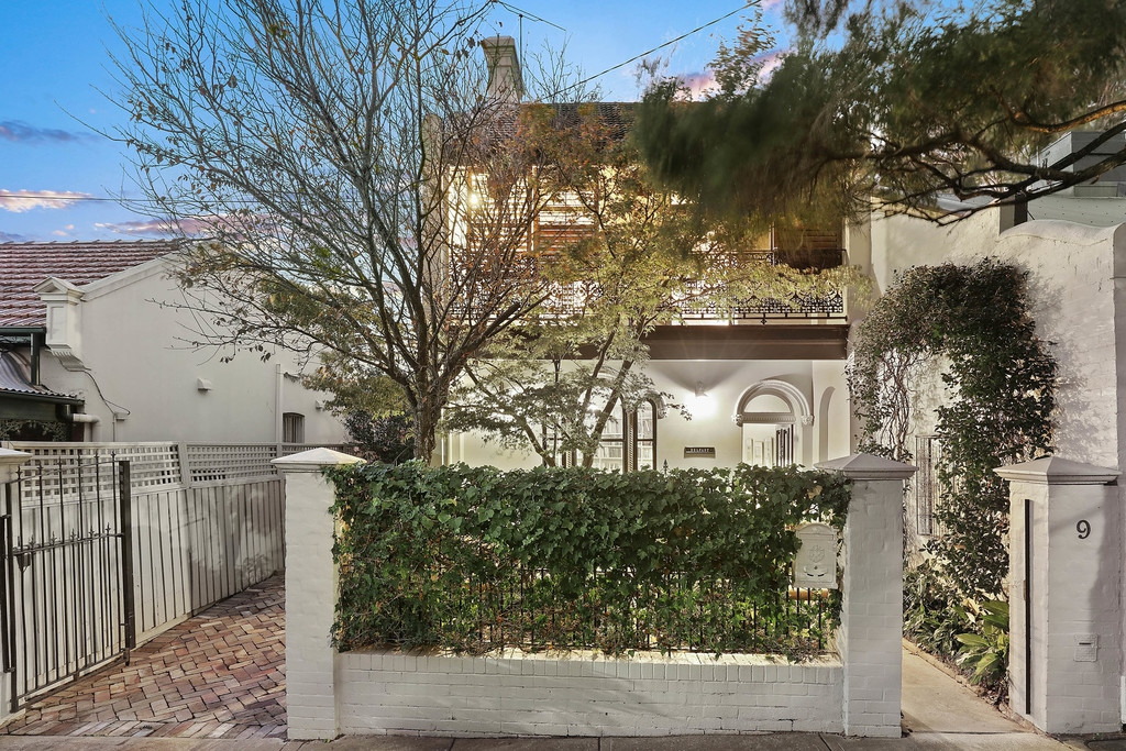 9 Kent Street, Newtown Sold by Raine & Horne Newtown - image 1