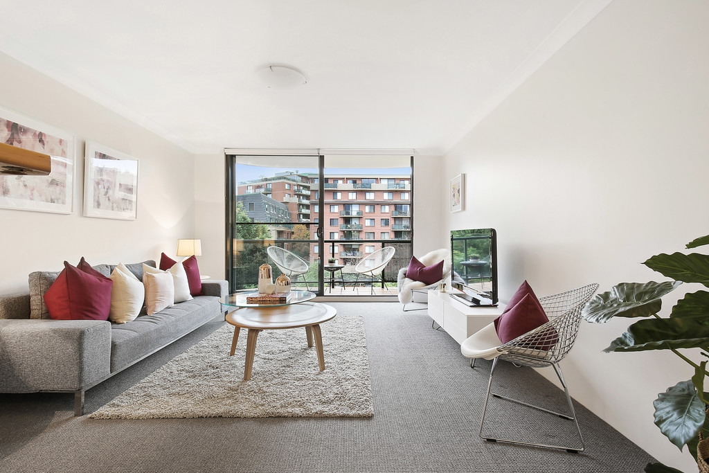 9409/177-219 Mitchell Road, Erskineville Sold by Raine & Horne Newtown - image 1