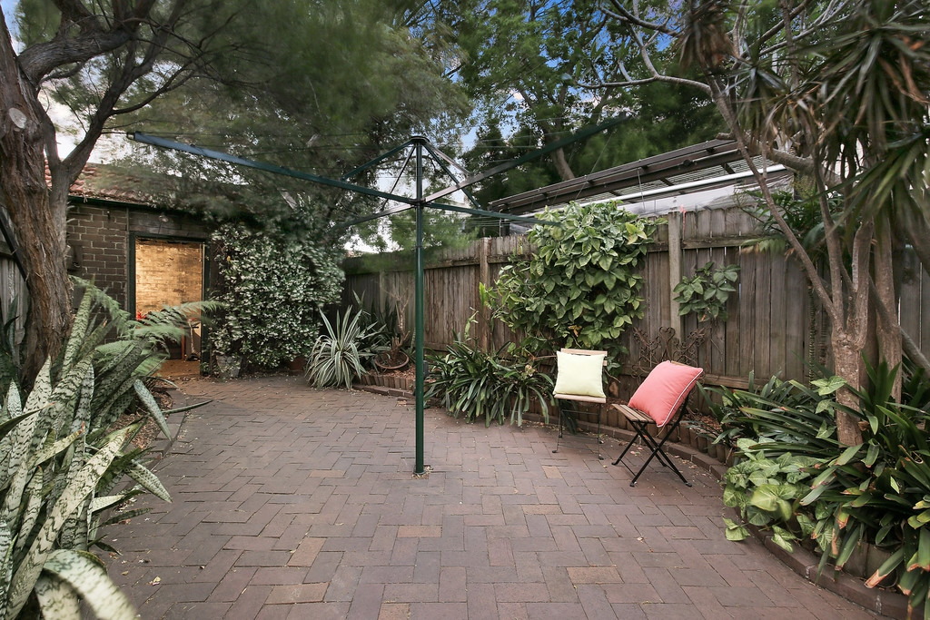 270 Stanmore Road, Petersham Sold by Raine & Horne Newtown - image 1