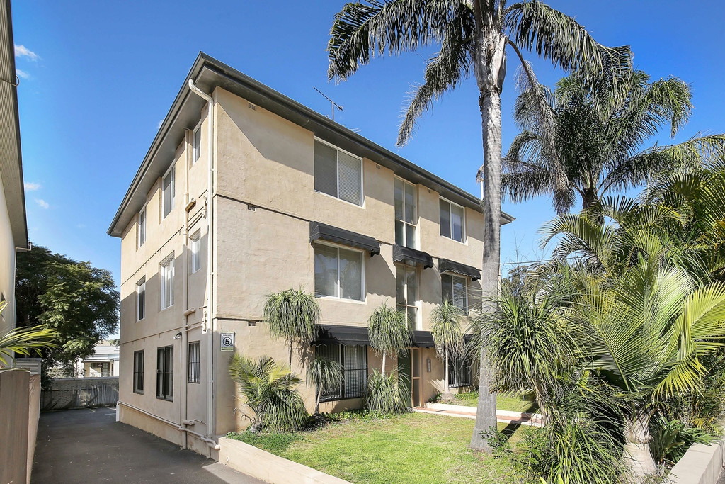 3/96-100 Gowrie Street, Newtown Sold by Raine & Horne Newtown - image 1