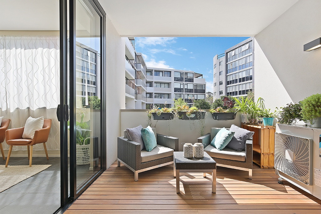 65/5-11 Pyrmont Bridge Road, Camperdown Sold by Raine & Horne Newtown - image 1