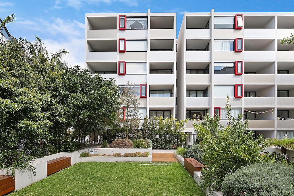 65/5-11 Pyrmont Bridge Road, Camperdown Sold by Raine & Horne Newtown - image 1