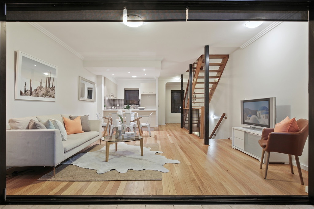 1F Goddard Street, Erskineville Sold by Raine & Horne Newtown - image 1